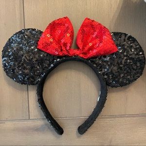 Sparkly Minnie Mouse Ears